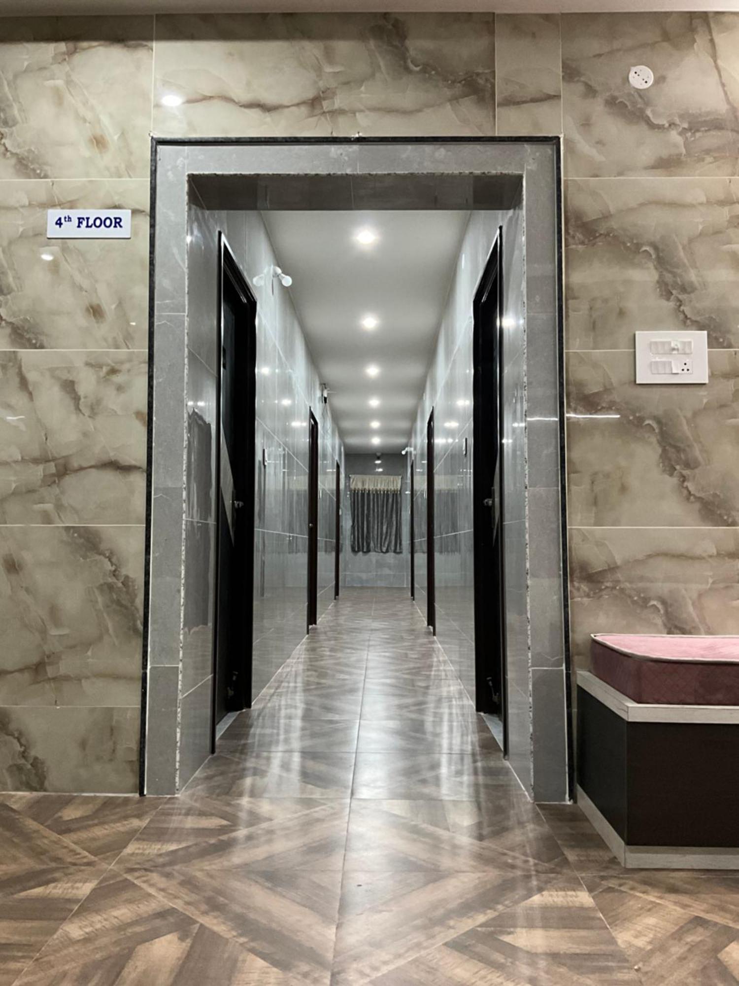 Mgr Residency Lodge Srikalahasti